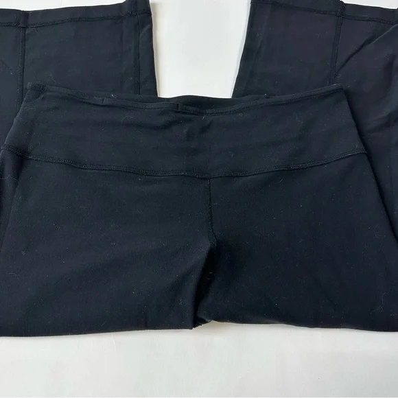 Lululemon Reversible Capris - Picture 3 of 6
